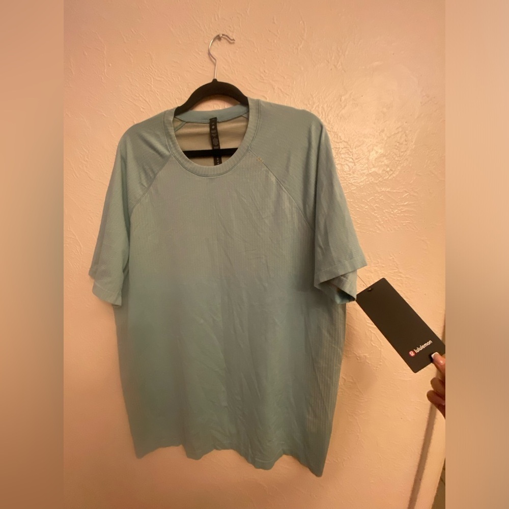 Lululemon Athletica Short Sleeve Tee NWT